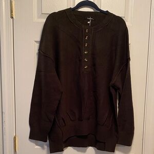 Fashion Women’s High Low Sweater…size XL